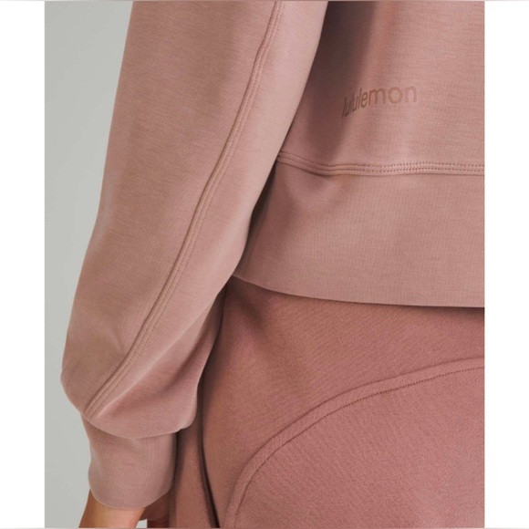NWOT Lululemon Softstreme Perfectly Oversized Cropped Crew Twilight Rose Size 0 - Picture 3 of 7